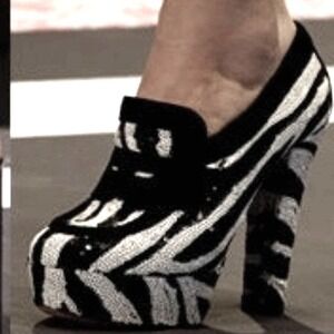 NIB $750 Viktor & Rolf runway zebra sequins shoes. IT 37 US 6